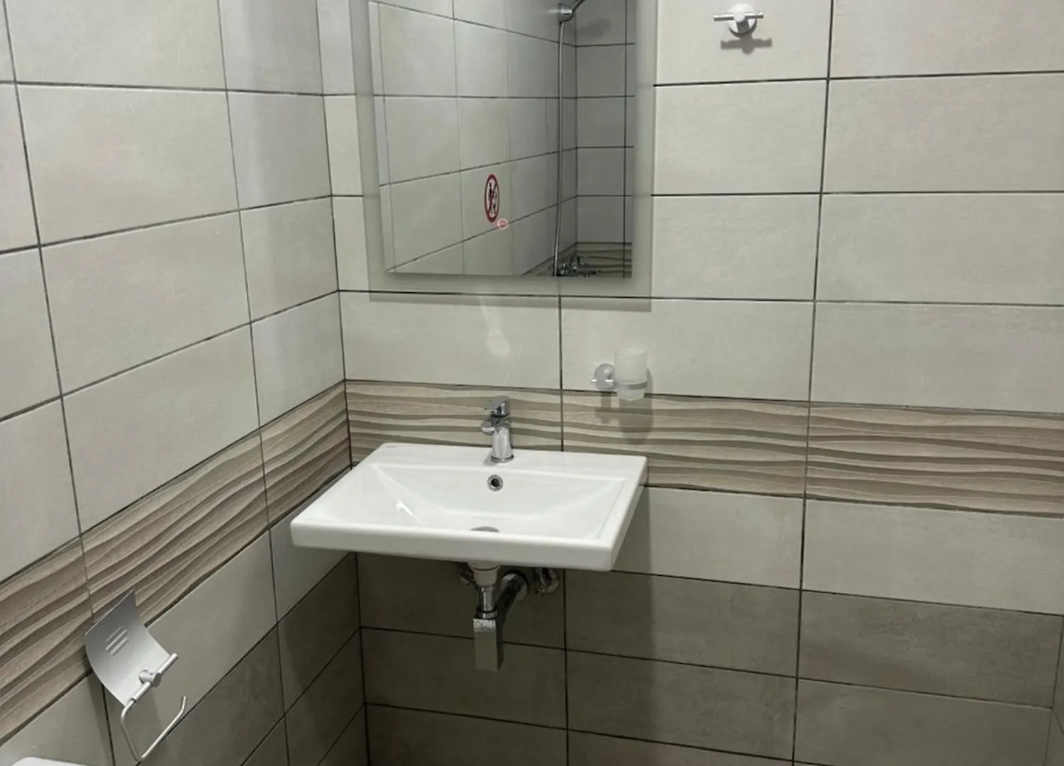 Anna House Dhërmi 0*,